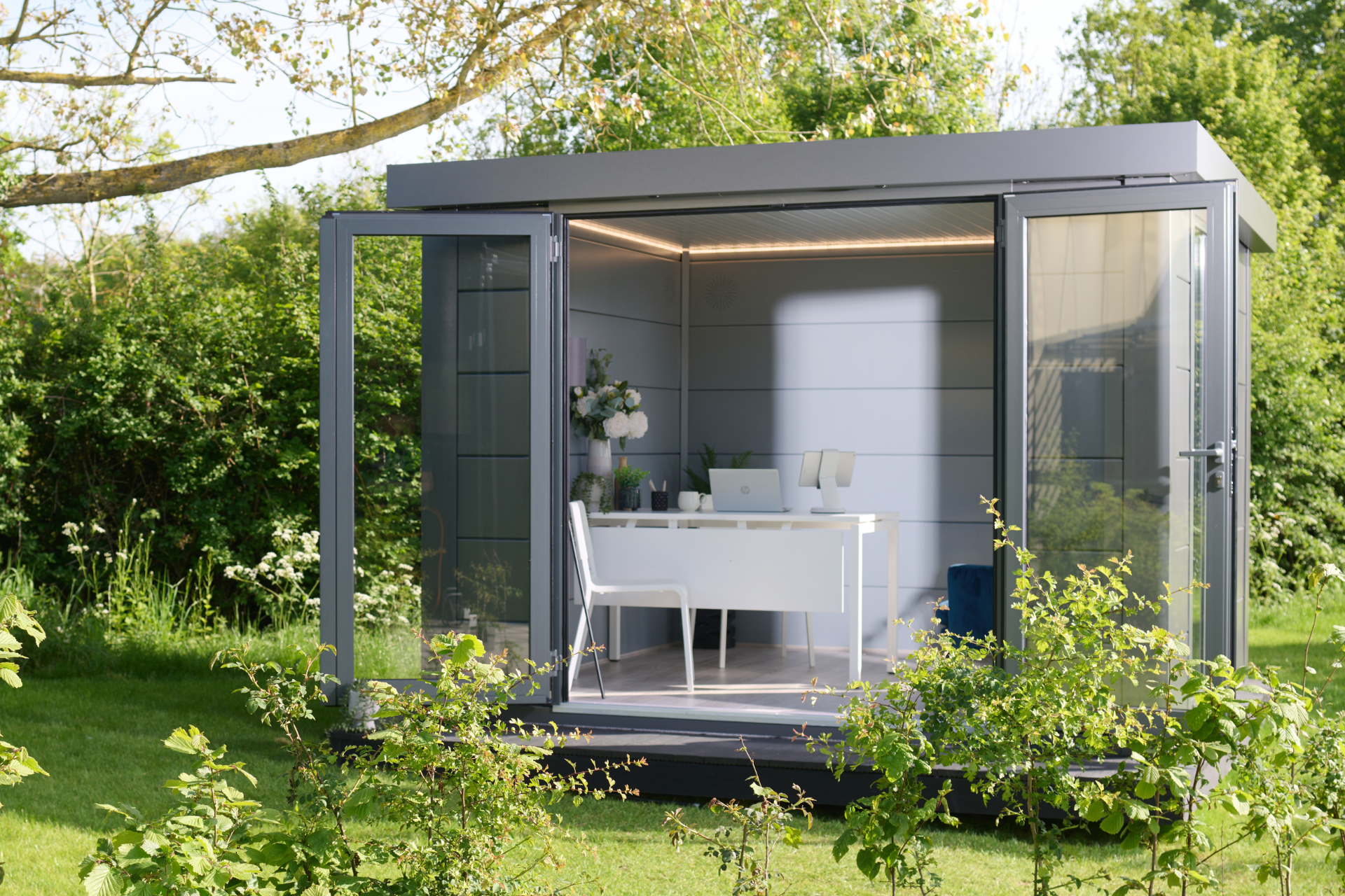 Como 4 Garden Office - Image 4