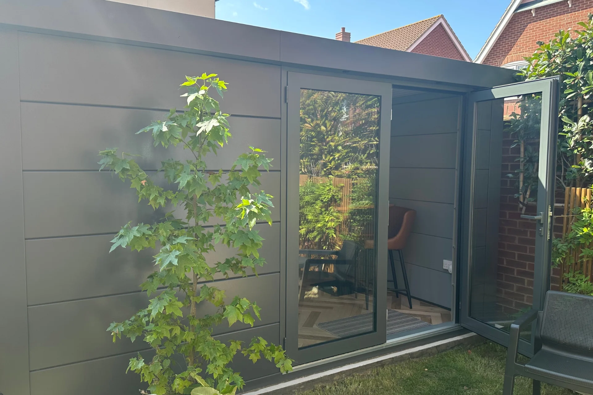 Como 4 Garden Office - Image 2