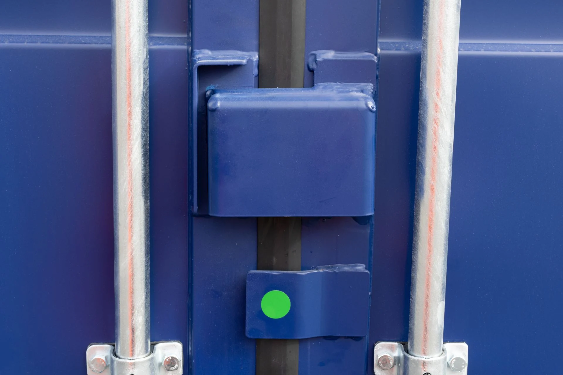8ft Storage Container New Green (RAL 6007) - Image 4